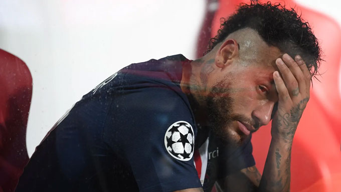 Neymar méo mặt vì tin tức nhận trợ cấp